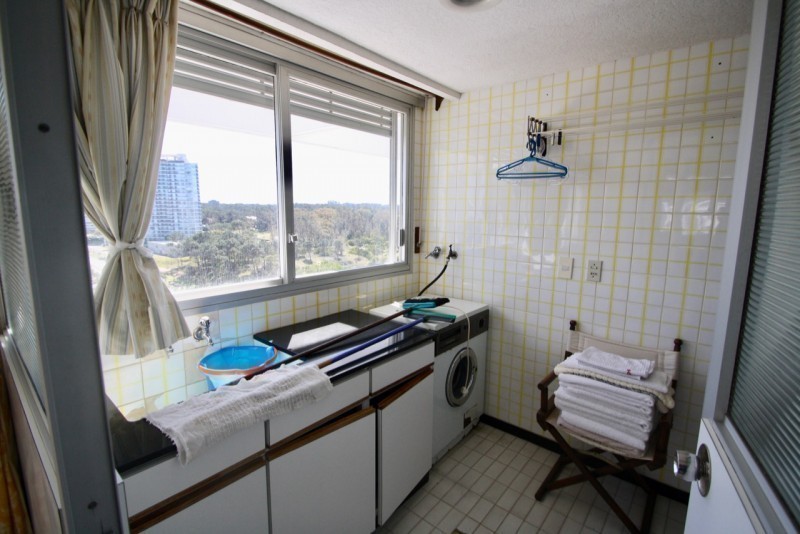 Amplio departamento en Venta en Tiburon